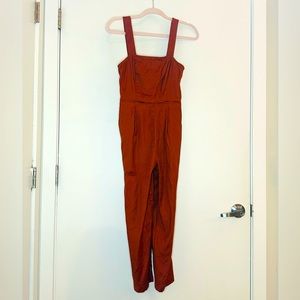 Express linen Romper pantsuit ankle length color rust size 4